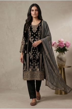 Black Salwar Kameez with Embroidered Silk SK159175