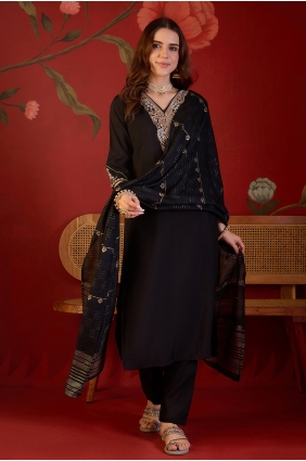 Embroidered Silk Straight Pant Suit in Black SK159249